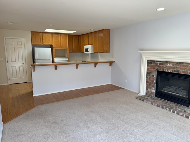 Building Photo - 7825 Amethyst Loop NW