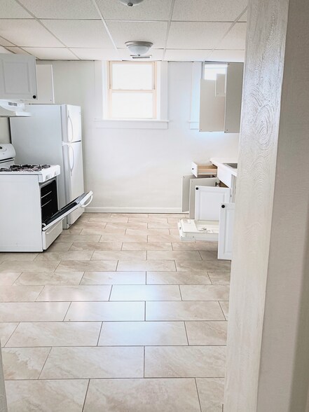Kitchen - 626 Maryland Ave