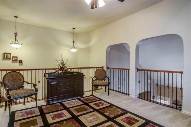 Building Photo - 2005 Loma Alta Dr