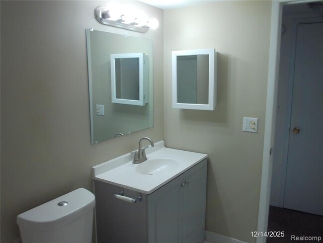 Building Photo - 22843 Grove St