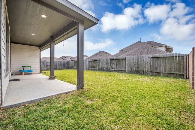Building Photo - 2502 Ocean Key Dr