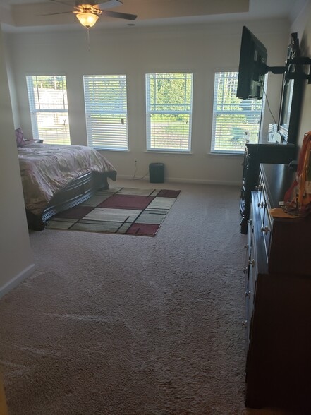 Master Bedroom Entrance - 263 COOLWATER LN