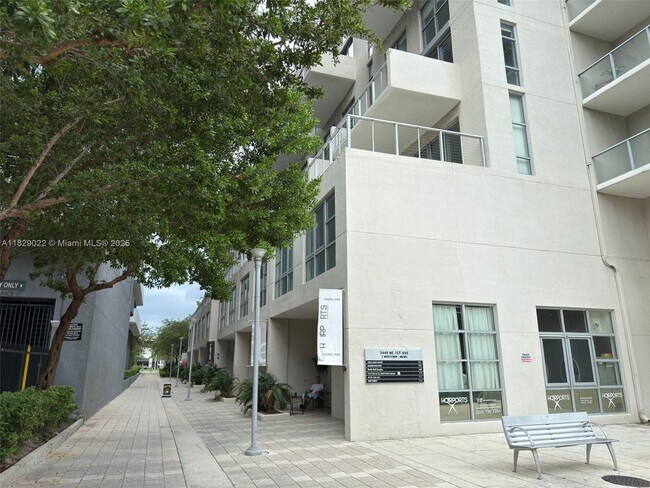 Building Photo - 3449 NE 1st Ave