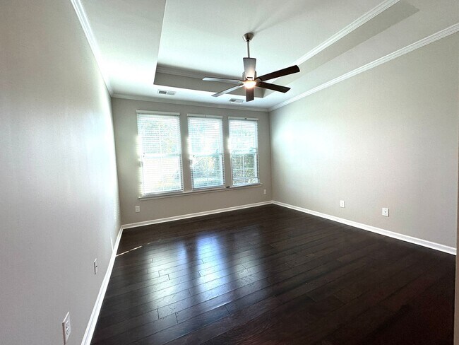 Building Photo - 4640 Blackmuir Wood Cir