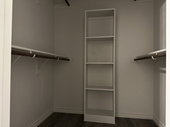 Building Photo - 5106 White Rose Dr