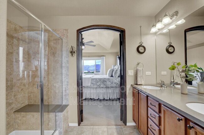 Building Photo - 10744 Echo Canyon Dr