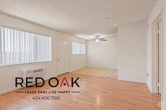 Building Photo - ~$100 OFF Each Month~ Spacious and Bright ...