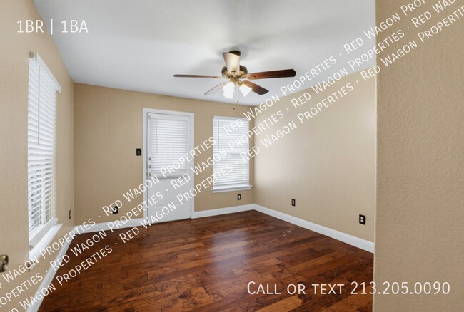 Building Photo - 236 E Dullnig Ct