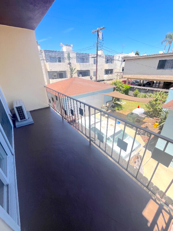 Building Photo - 10753 Palms Blvd
