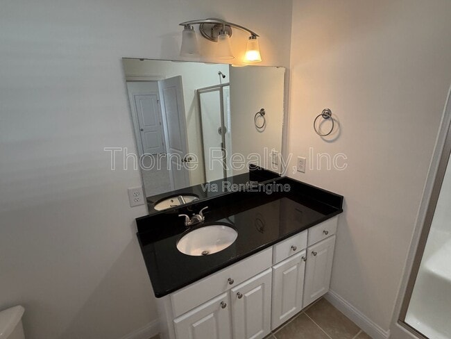 Building Photo - 220 Braylock Dr