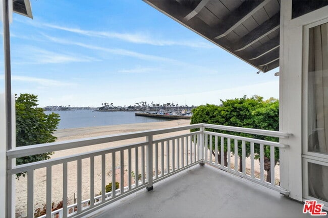 Building Photo - 6819 E Ocean Blvd