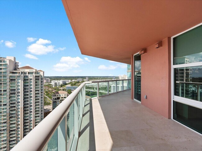 Building Photo - 3370 Hidden Bay Dr