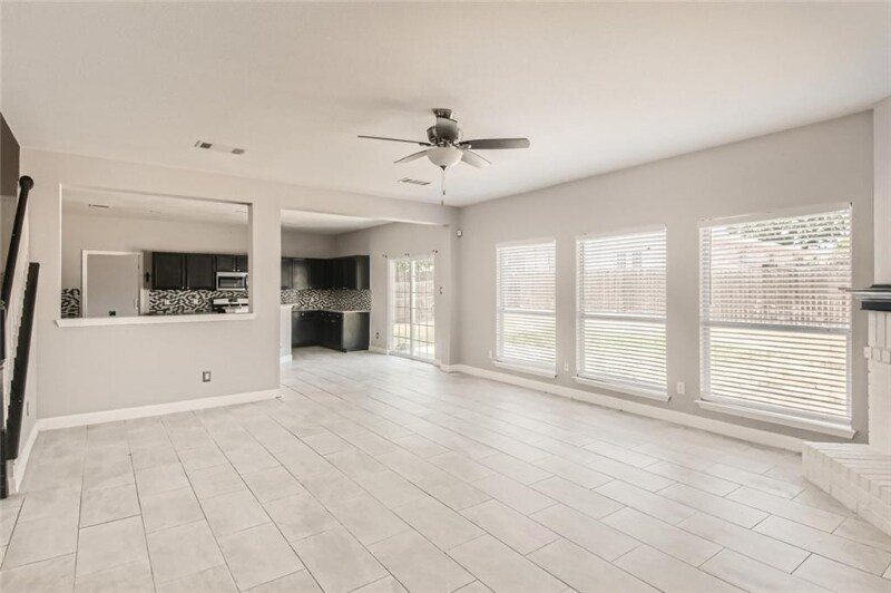 Building Photo - 1420 Quicksilver Cir