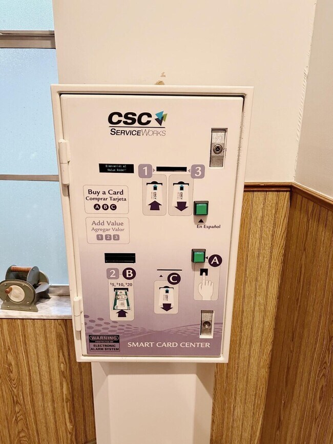 Building Photo - 100 Village Green Cir E