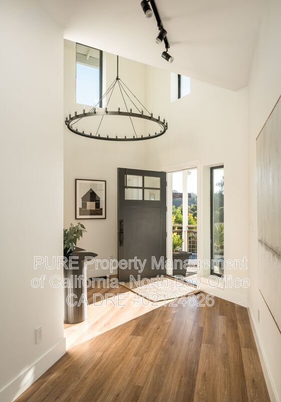 Building Photo - 202 Petersen Ln