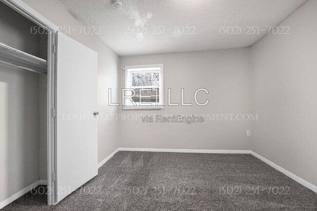 Building Photo - 343 N 42nd St