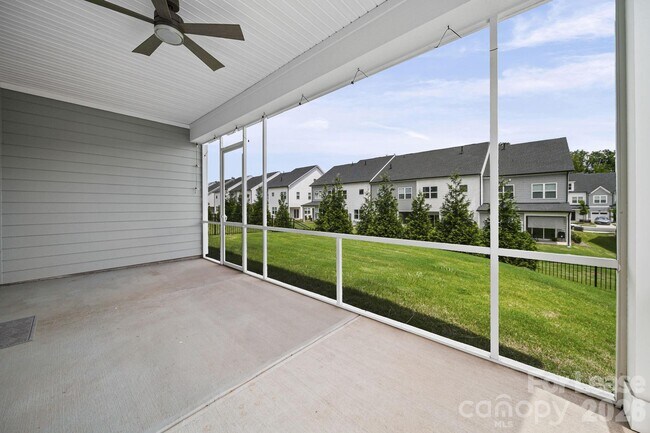 Building Photo - 8016 Brookbank Dr