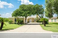 Building Photo - 709 Avenida Morelos