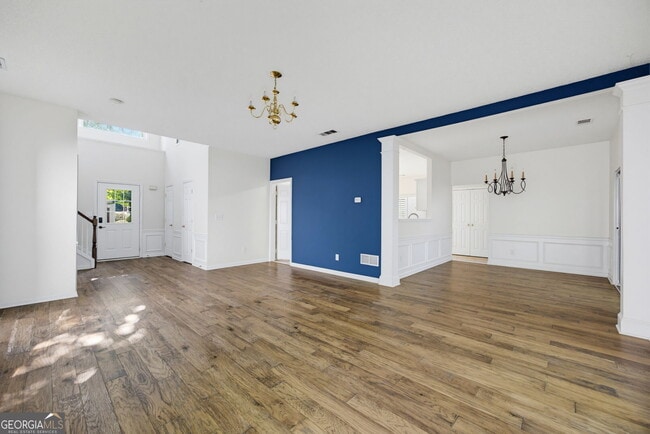 Building Photo - 2599 Alvecot Cir SE