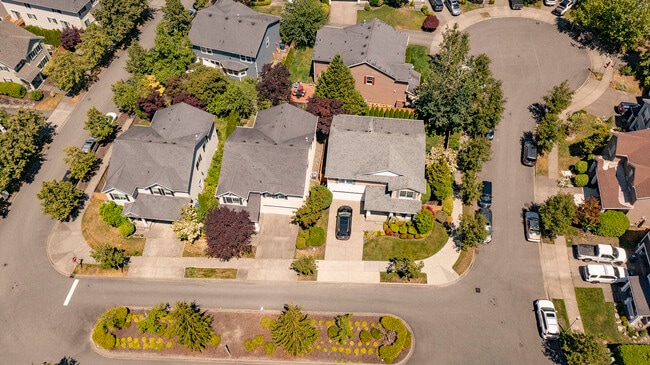 Building Photo - 34604 Cranberry Ct SE