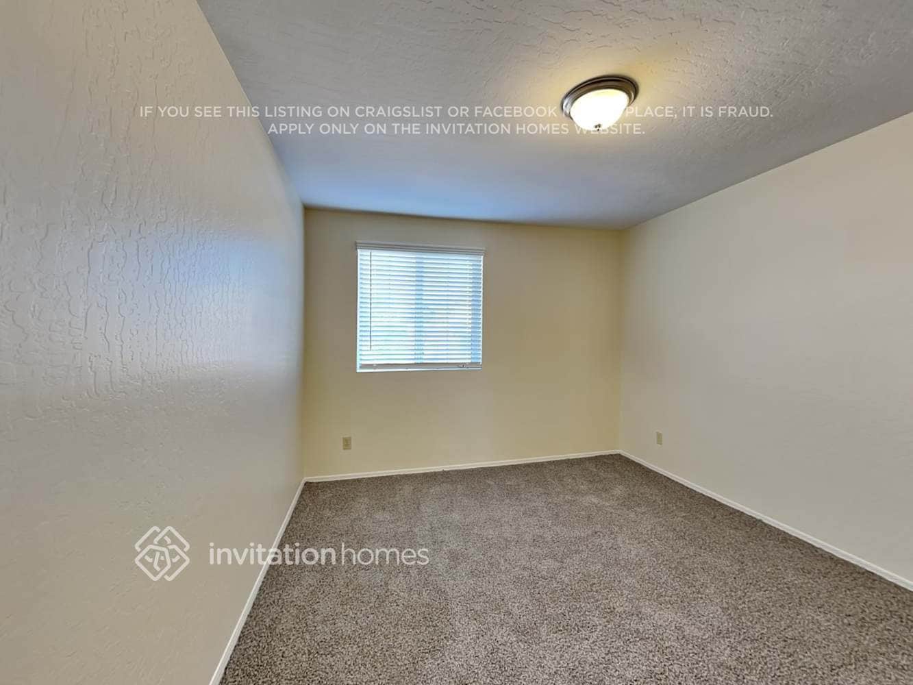 Building Photo - 5915 W Manzanita Ct