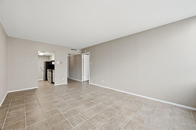 Building Photo - 1800 Lavaca St