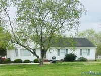 Building Photo - 6415 Chenault Way
