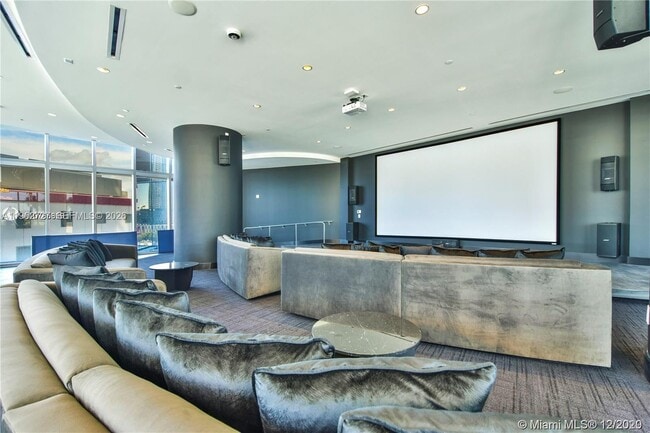 Building Photo - 851 NE 1st Ave