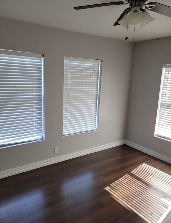 Building Photo - 6918 Irvington Blvd