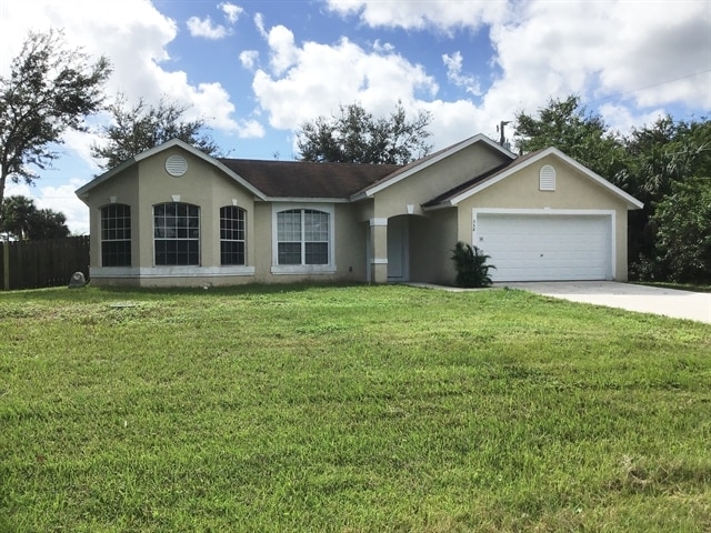 Building Photo - 558 Hatcher St SE