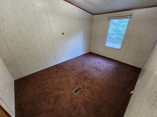Building Photo - 560 Wynn Rd