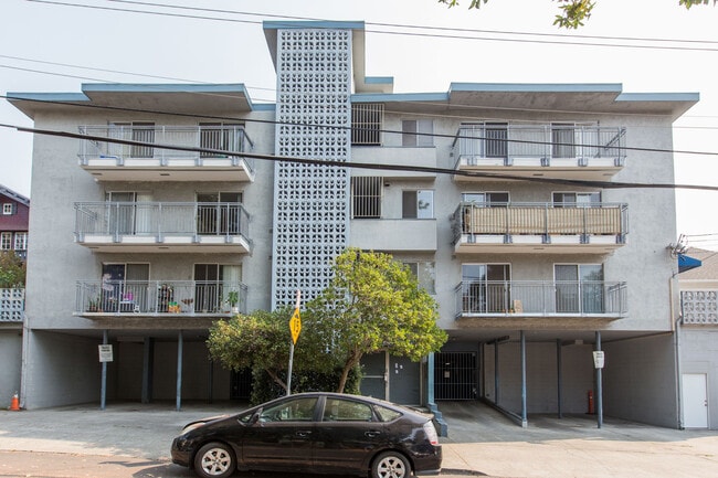 Building Photo - 630 Mariposa