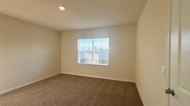 Building Photo - 2948 Waterlily Wy