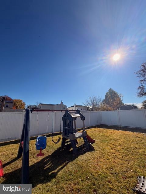 Building Photo - 2451 Croydon Ct