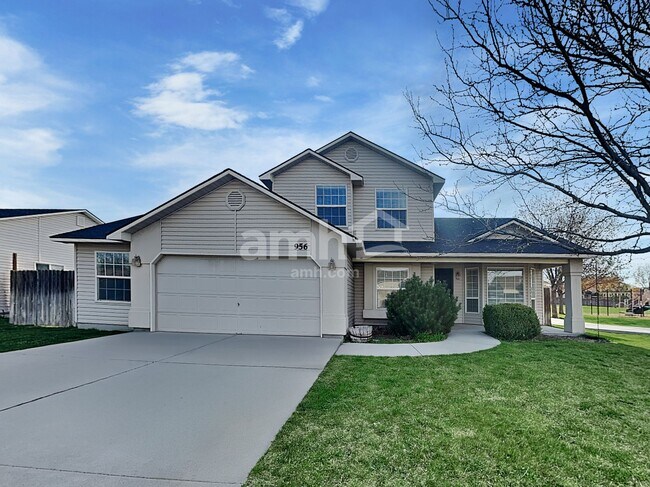 Building Photo - 956 S Wild Yucca Ave