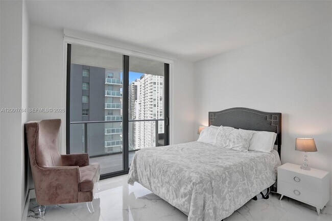 Building Photo - 1300 S Miami Ave