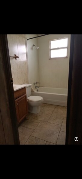 Building Photo - 22 2nd St NE