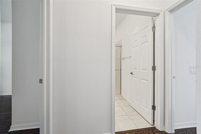 Building Photo - 4215 Tatum Lp