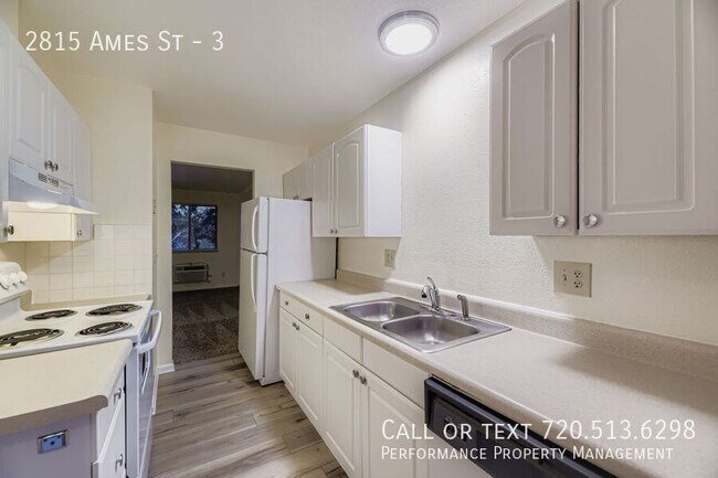 Building Photo - 2815 Ames St