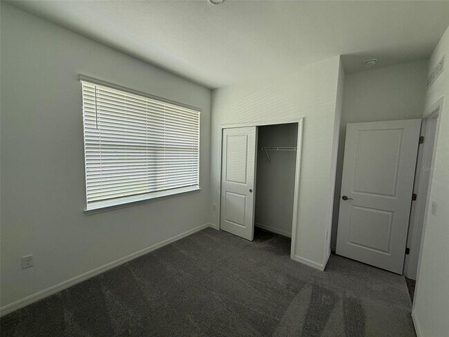 Building Photo - 3565 Dahlia Dr