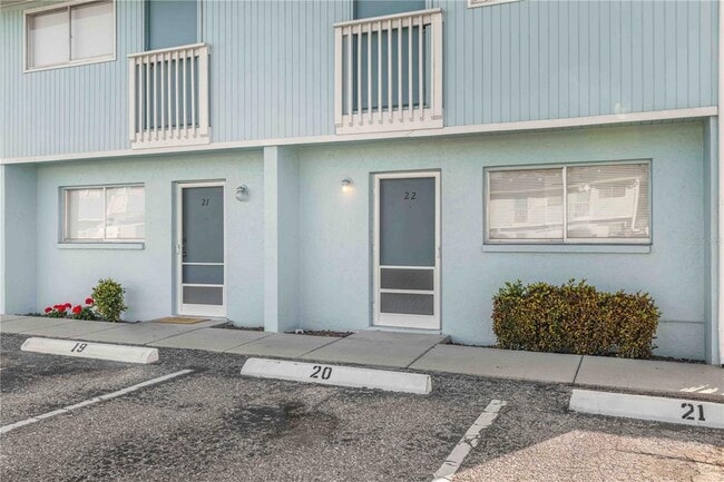 Building Photo - 3569 Bee Ridge Rd