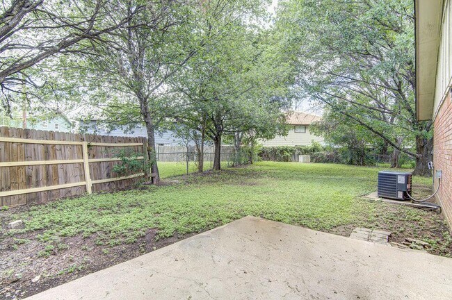 Building Photo - 5301 Indio Cir