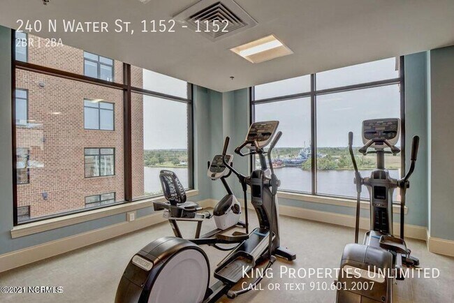 Building Photo - 240 N Water St