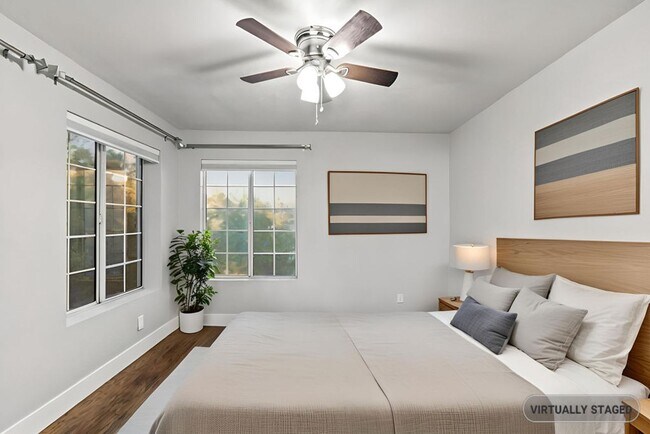 Building Photo - Gorgeous Renovated Condo in Guard Gated Neighborhood