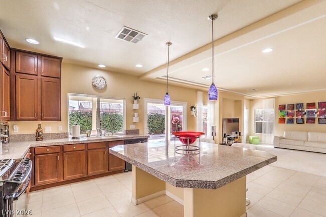 Building Photo - 6437 Grand Mayne Ct