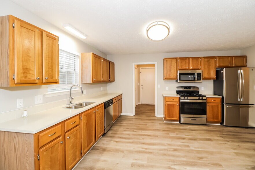 Building Photo - 2812 Country Farms Ct