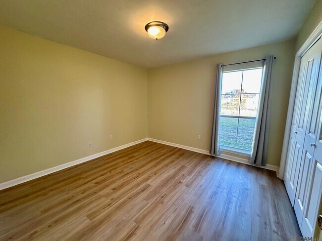 Building Photo - 1428 S Vista Ave