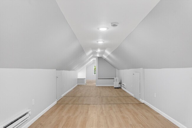 Building Photo - 12 E 49th St