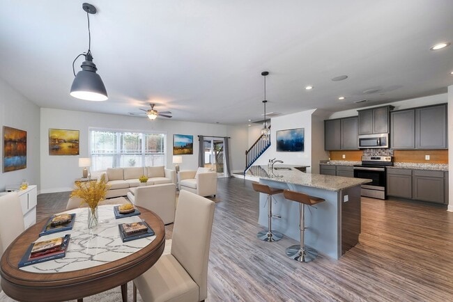 Building Photo - 800 Curlew Cir