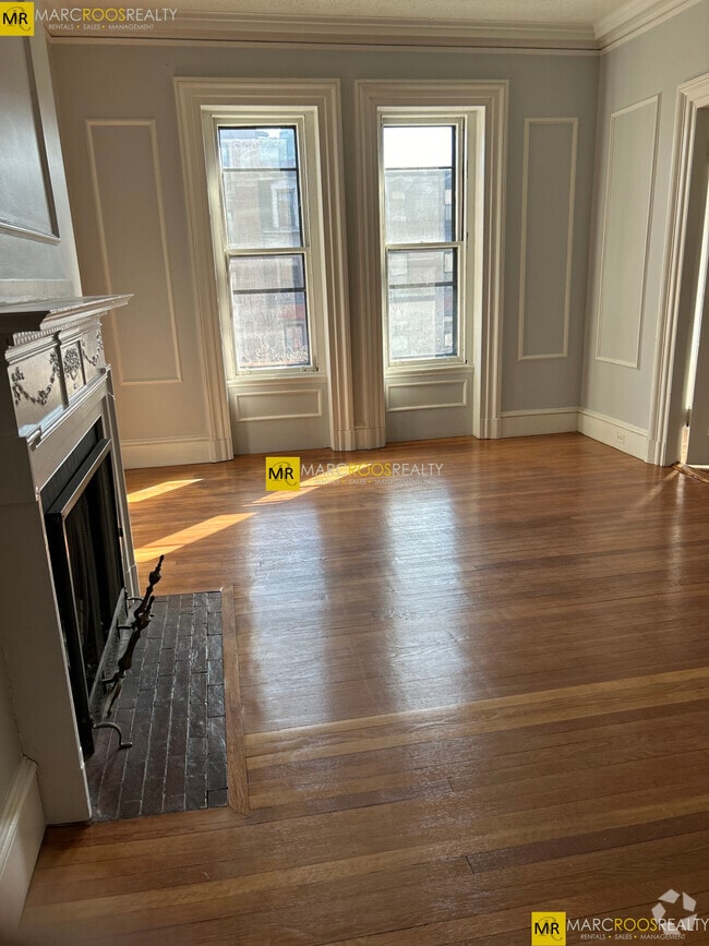 Building Photo - 408 Beacon St